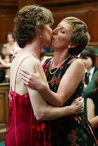 nicola and laura kissing